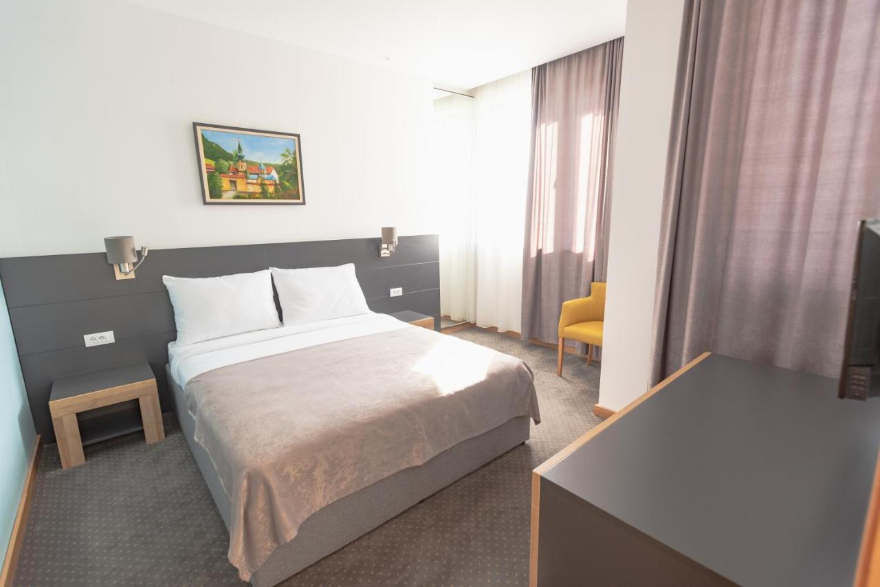 Hotel Stobex Loznica Habitación foto