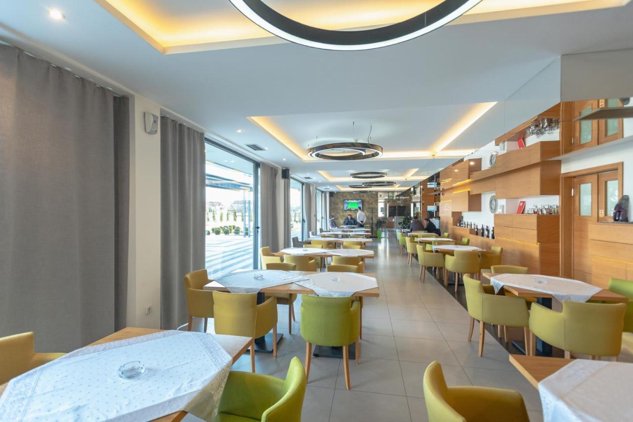 Hotel Stobex Loznica Exterior foto